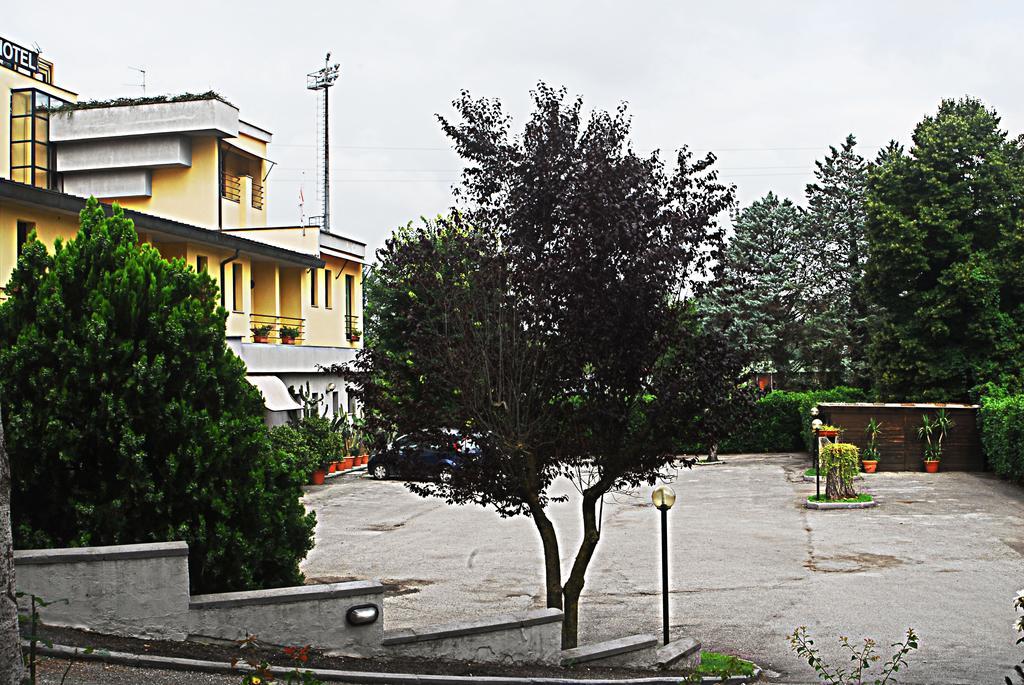 Hotel Ebe San Piero a Sieve Exteriér fotografie